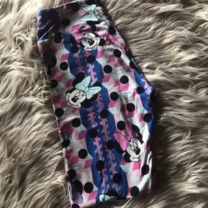 Os Disney leggings price is firm